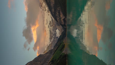 Vertikaler-4k-Zeitraffer,-Sonnenaufgang-über-Lake-Louise-Und-Banff-Nationalpark,-Kanadische-Rockies