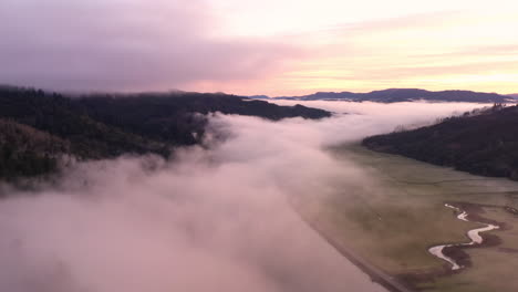 Coos-Bay-Oregon,-valley-filled-with-low-lying-fog