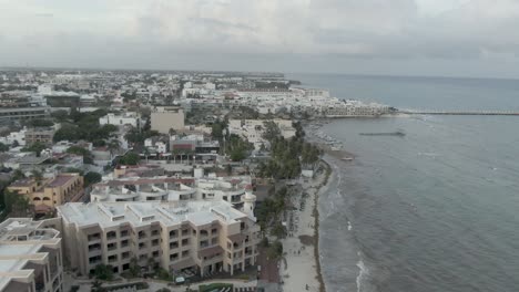 Sargassum-Algen-Am-Strand-Von-Playa-Del-Carmen-Quintana-Roo-Mexiko-7