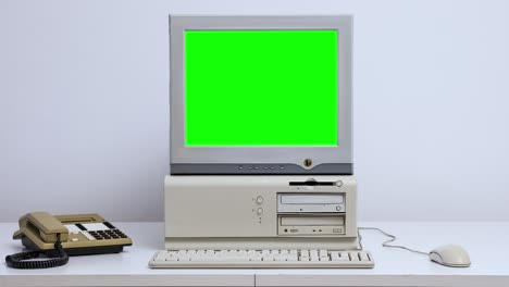 Old-PC-is-turned-ON-and-OFF-Vintage-Computer-4k