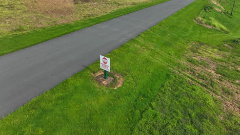 Biosecure-Area-Do-Not-Enter-stop-sign-at-rural-farm-in-USA