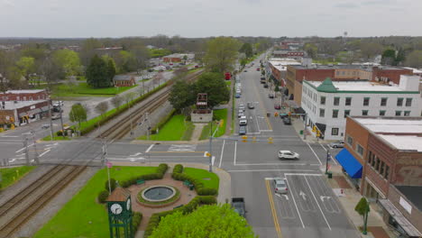 Flyover-downtown-Thomasville,-North-Carolina-on-a-gray-and-cloudy-Spring-day