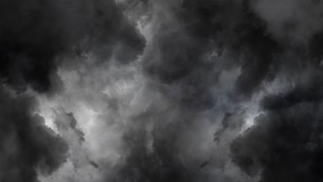 Blick-In-Kumulonimbuswolken-Mit-Blitzeinschlag