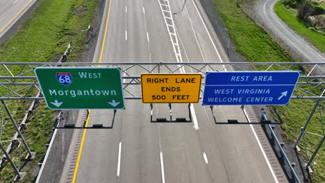 Ausfahrt-Morgantown-West-Virginia,-Interstate-Route-68