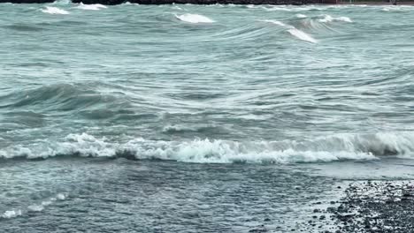 Sea-Waves-Splashing-In-The-Shore-Of-Beach