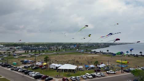 Kites-flying-in-Rockport-Texas