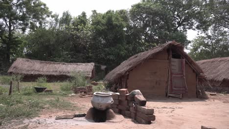 Indigenous-people-in-remote-areas-of-India-live-in-mud-huts-and-thatched-huts