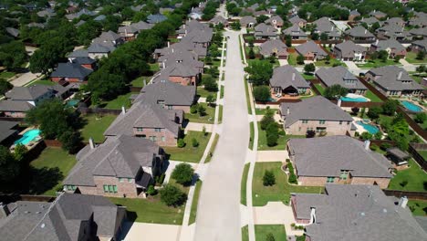 Aerial-footage-of-a-neighborhood-in-Flowermound-Texas