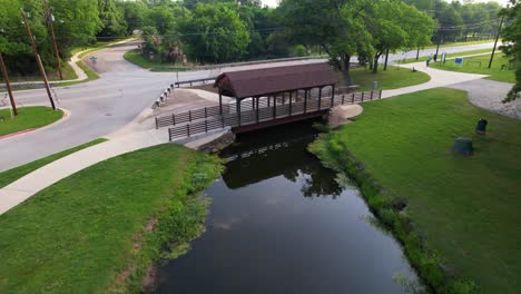 Luftaufnahmen-Des-Bear-Creek-Parks-In-Keller,-Texas