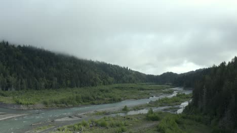 Drone-footage-of-beautiful-Pacific-Northwest-river-and-misty-forest
