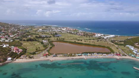 Luftbild-Mit-Blick-Auf-Den-Berühmten-Frigate-Bay-Beach-In-Saint-Kitts-Und-Nevis---Pan,-Drohne-Geschossen