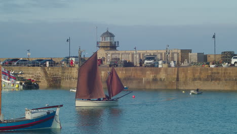 Traditional-Cornish-Sailboat-In-The-Sea-In-St