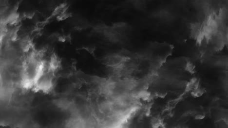 Pov-Gewitter,-Die-In-Dunklen-Wolken-4k-Auftreten