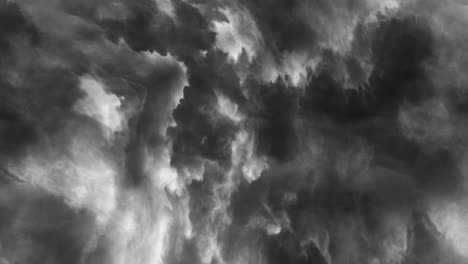 Tormenta-Con-Relámpagos-Y-Nubes-Grises-Oscuras