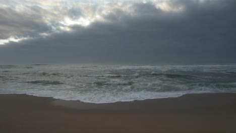 Oceam-Storm-Waves-Crashing-on-Sand-Beach