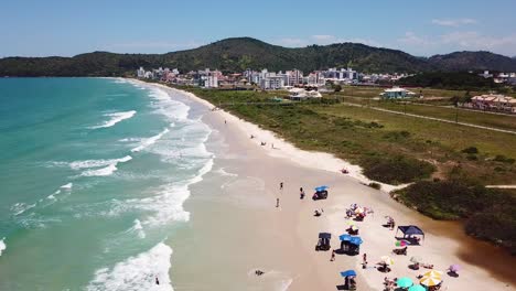 Tourism-in-Brazilian-beaches.-Joaquinha,-Florianopolis