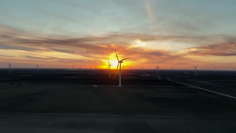 Sonnenuntergang-über-Dem-Windpark-In-Portland,-Texas