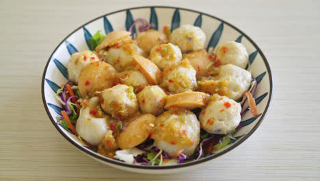 Meatball-and-fishball-spicy-salad---healthy-food-style