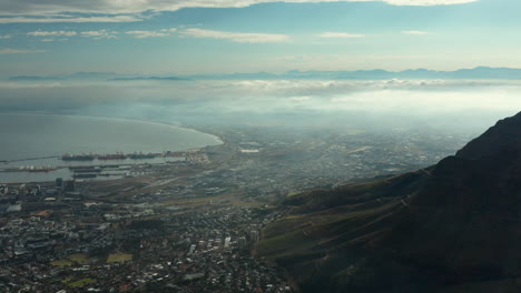 Luftpanoramablick-Auf-Das-Stadtzentrum-Von-Kapstadt-In-Südafrika