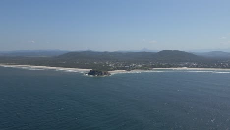Cabarita-Beach-Townscape-Along-The-Coral-Sea-Coast-In-New-South-Wales,-Australia