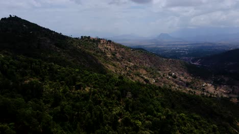 Luftdrohnenansicht-Der-West-Pokot-Chapalleria-Mountains---Kenia