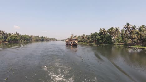 Touristic-houseboats,-tropical-Kerala-backwaters,-Alappuzha,-India