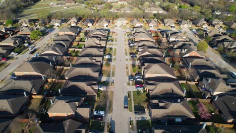 Aerial-flight-over-neighborhood-in-Melissa-Texas,-heading-west-from-Melissa-middle-school