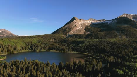 Drone-Aerial-View-Flying-Over-Alpine-Lake-Near-Beautiful-East-Beckwith-Mountain-In-Kebler-Pass,-Colorado