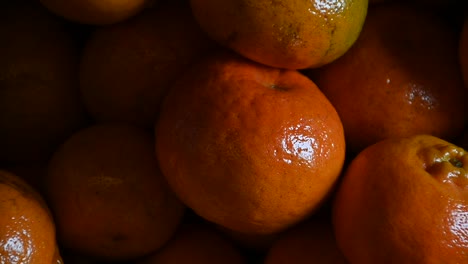Close-up-tangerines-ready-for-the-super-market