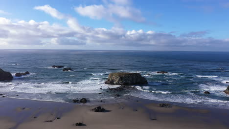 Oregon-Coast-drone-sea-stacks