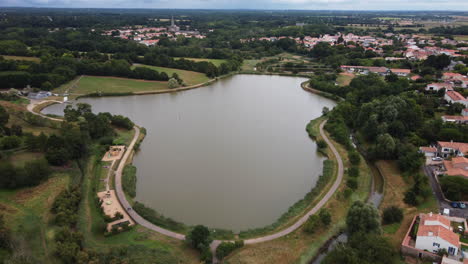 Talmont-Saint-Hilaire-lake-and-town-in-France