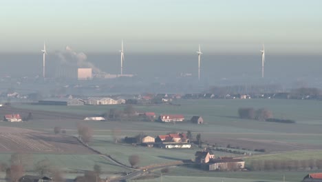 Luftbilder-Zeigen-Die-Windmühlen-Des-Windparks-In-Der-Nähe-Von-Westouter-In-Der-Flämischen-Landschaft