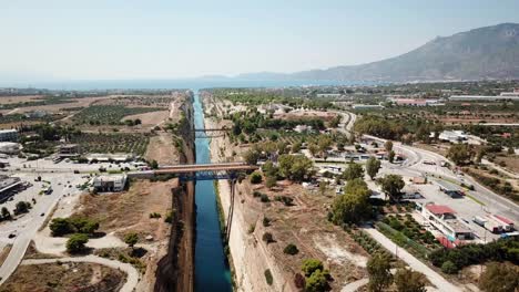 Blick-Auf-Den-Kanal-Von-Korinth,-Zwischen-Griechenland-Und-Peloponnes