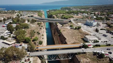 Vista-De-Drones-Del-Canal-De-Corinto-Entre-Grecia-Continental-Y-El-Peloponeso