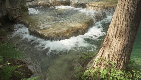 Wasserfälle-Und-Pools-Mit-Kristallklarem-Wasser-In-San-Luis-Potosi