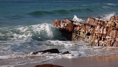 South-African-rocky-shoreline-false-bay
