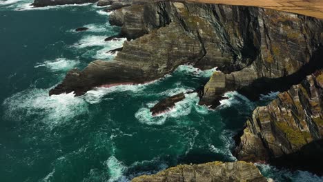 Portmagee-Cliffs,-Kerry,-Ireland,-March-2022