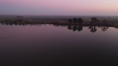 Sacramento-River-Nach-Sonnenuntergang