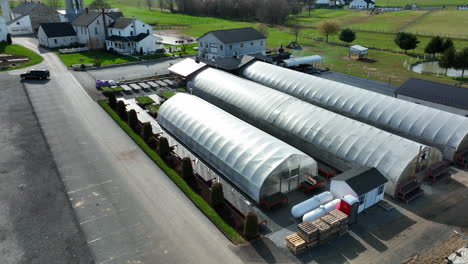 Gemüseanbau-Im-Gewächshaus-Auf-Der-Amish-Farm-Im-Ländlichen-Lancaster-County-PA-USA