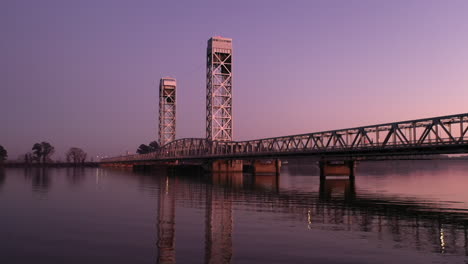 Sacramento-Fluss-Kalifornien-Brücke
