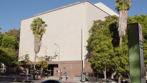 Das-Stanley-Mosk-Courthouse,-Heimat-Des-Los-Angeles-County-Superior-Court-In-Der-Innenstadt-Von-Los-Angeles,-Kalifornien