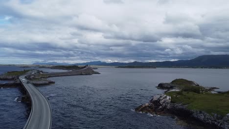 Revealing-the-famous-atlantic-road-in-Norway