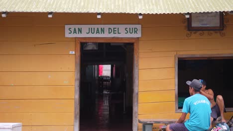 Vintage-Schild,-Straßenschild-San-Juan-Sur-Straßen,-Nicaragua,-Nicaraguanisches-Dorf,-Küste,-Armut,-Managua-Mens
