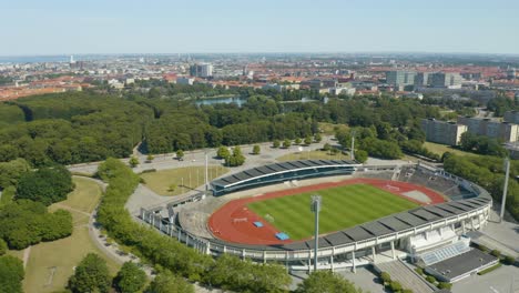 Luftaufnahme-Des-Stadions-Und-Der-Strecke-Von-Malmö-In-Schweden