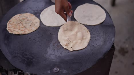 Comida-Callejera,-Nicaragua,-San-Juan-Sur,-Tortillas-De-Maíz,-Vendedor-Ambulante,-Buhonero,-Managua,-Cocina-De-Carbón
