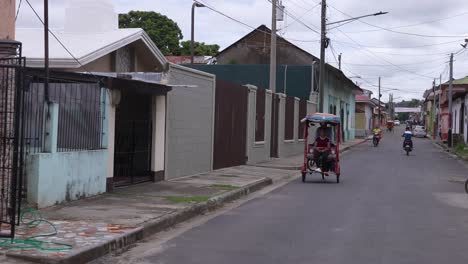 Fahrradkabinen,-Rivas-Straßen,-Nicaragua,-Nicaragua,-Kolonialstadt,-Arme-Häuser,-Nicaraguanisch