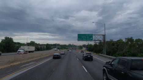 POV-fast-driving-on-the-highway-of-Chicago,-Illinois