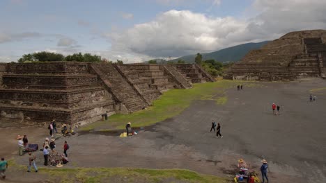 Teotihuacan-Pyramids-Sliding-Top-Notch-Archeology-Ruins-Landscape-Mexico-Valley-Open-Skyline-Clear-Day-Light