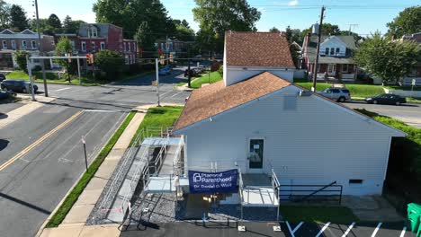 Rising-aerial-of-Planned-Parenthood-abortion-clinic-in-USA