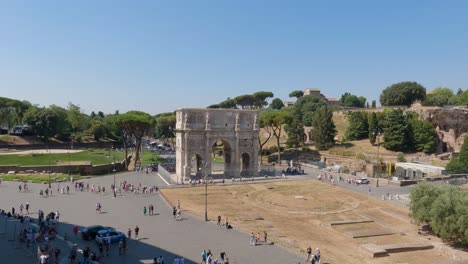 Famoso-Monumento-Arco-De-Constantino,-Arco-Triunfal-Romano-Más-Grande-Superviviente,-Gran-Monumento-De-La-Roma-Imperial